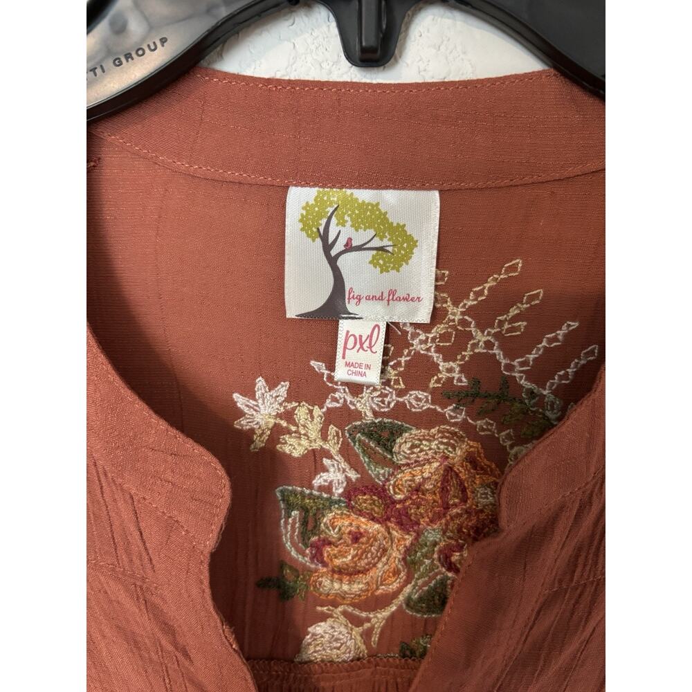 Fig & Flower Rust Brown Embroidered Button-Up Roll-Tab Sleeve Top Petite PXL - Picture 2 of 4
